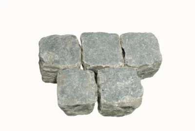 paves carres pierre bleue